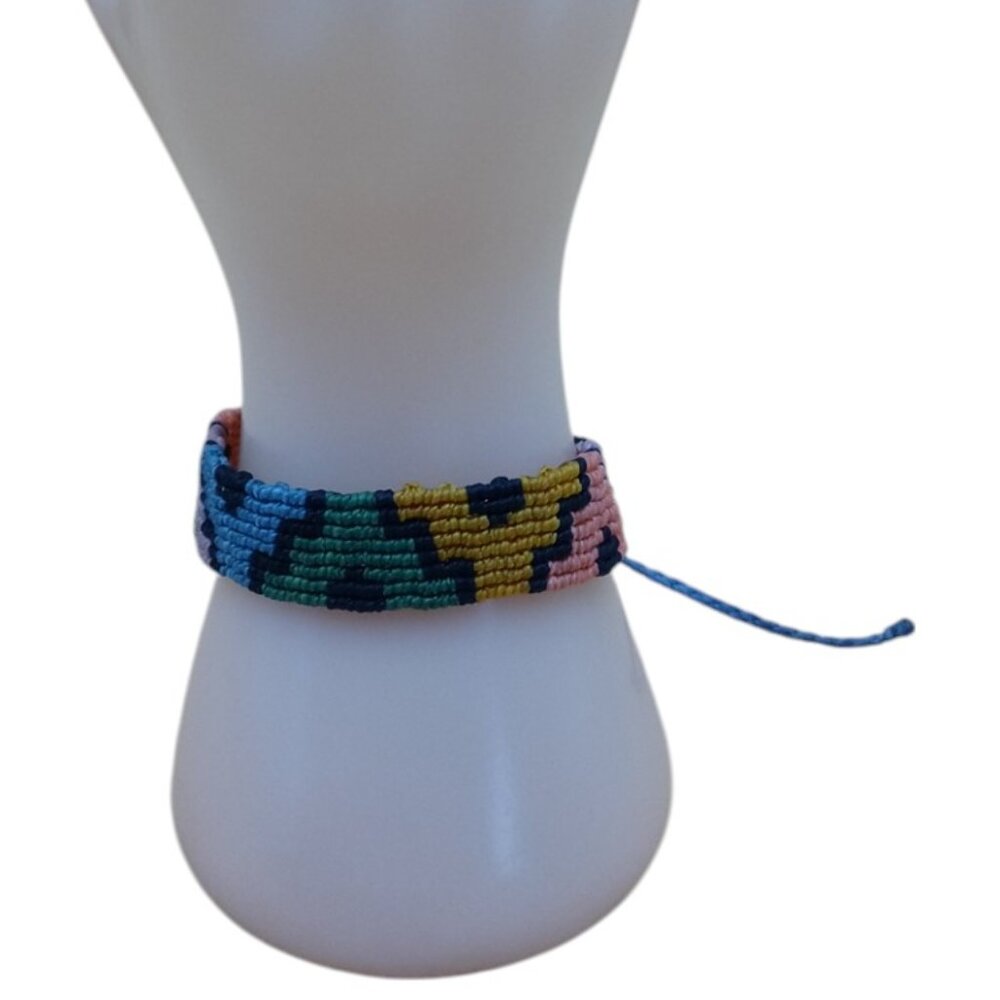 Handmade Woven Macramé Thread Bracelet Inca Chakana Design Spiritual Connection
